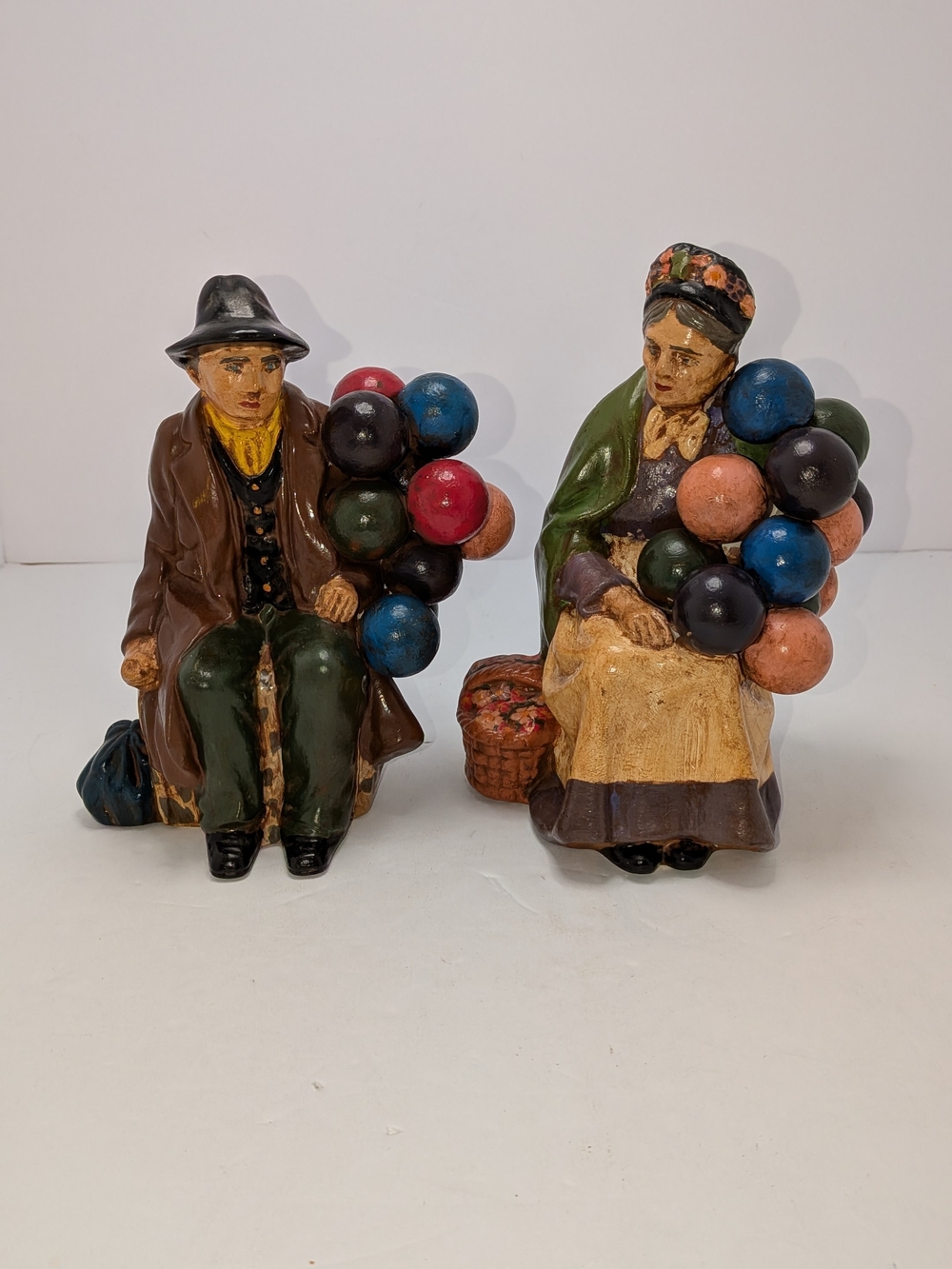 Vintage Chalkware SPC 1966 Man And Woman With Balloons 7-8 Inches Tall
